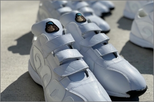 野球投手用グローブのごりら印の野球道具のスパイク